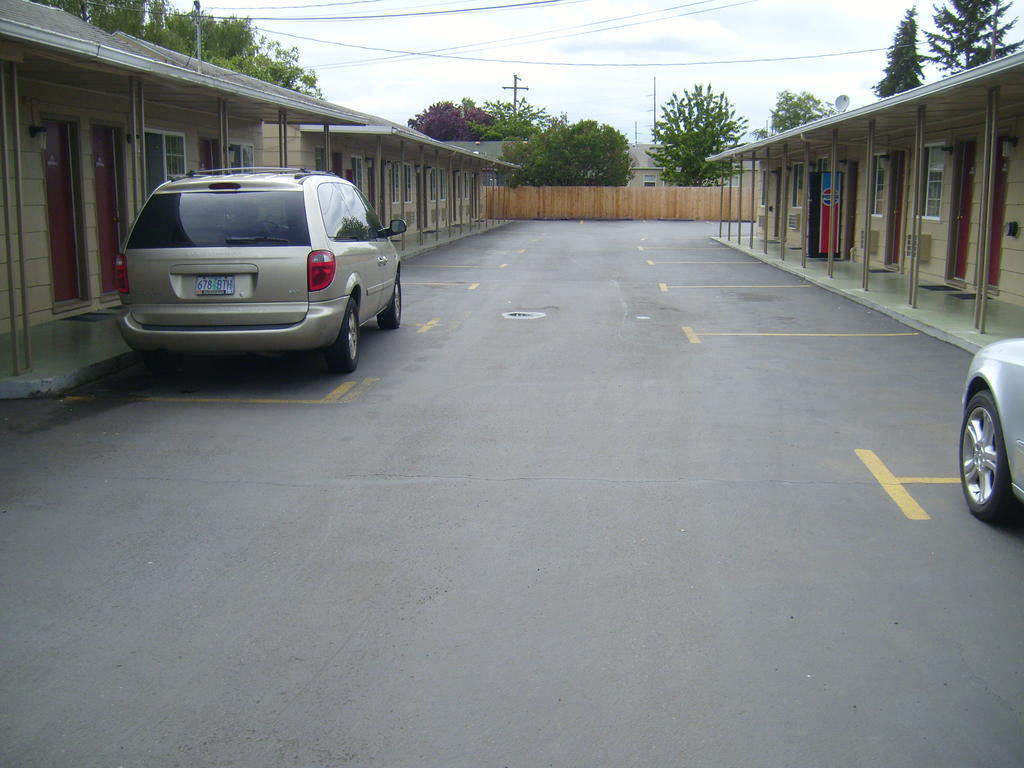 Cascade City Center Motel Lebanon Exterior photo