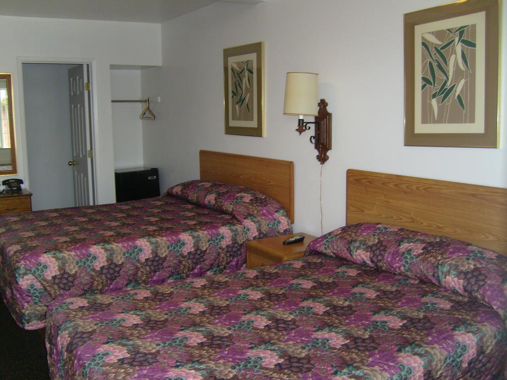 Cascade City Center Motel Lebanon Room photo
