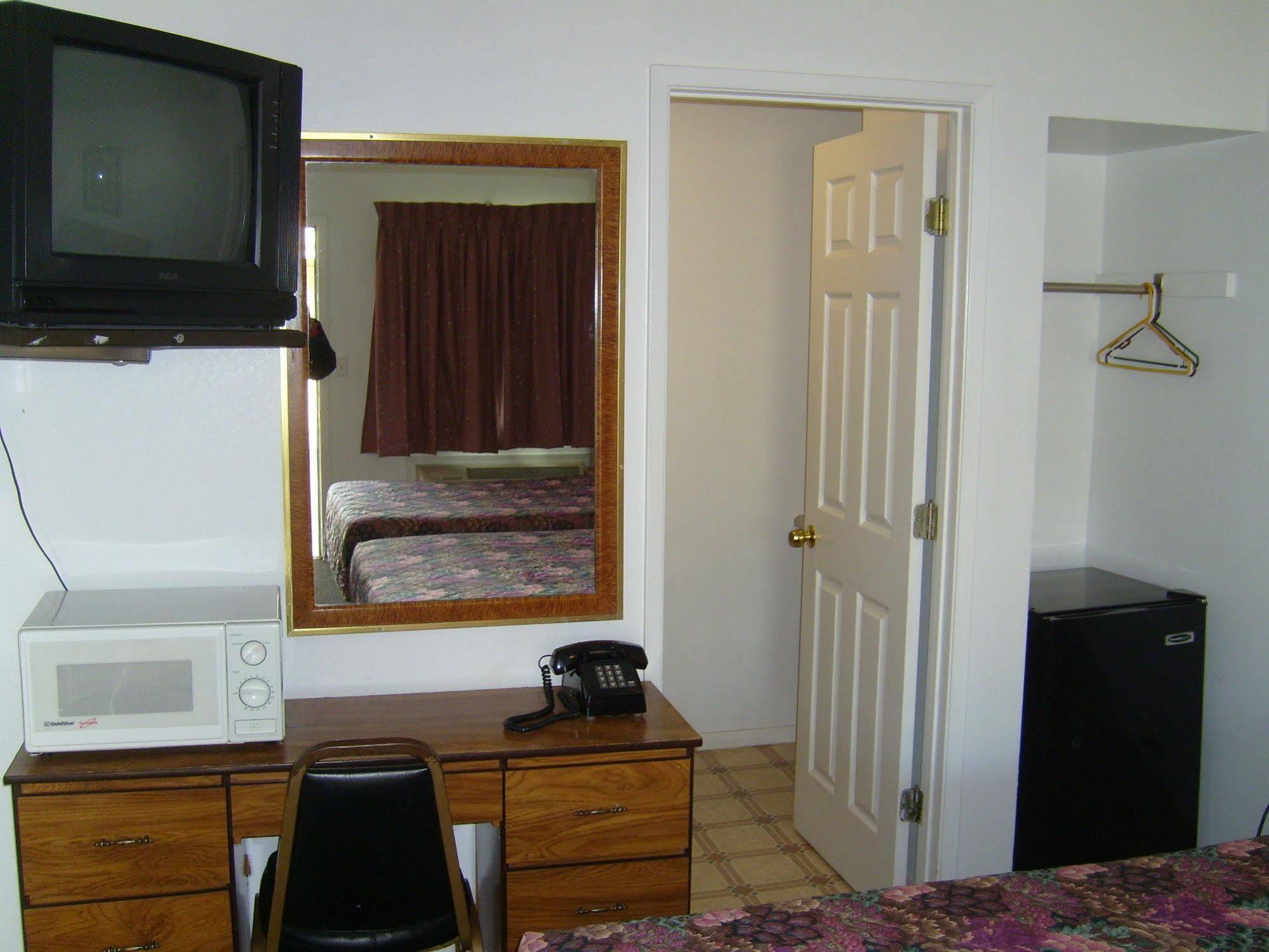 Cascade City Center Motel Lebanon Exterior photo